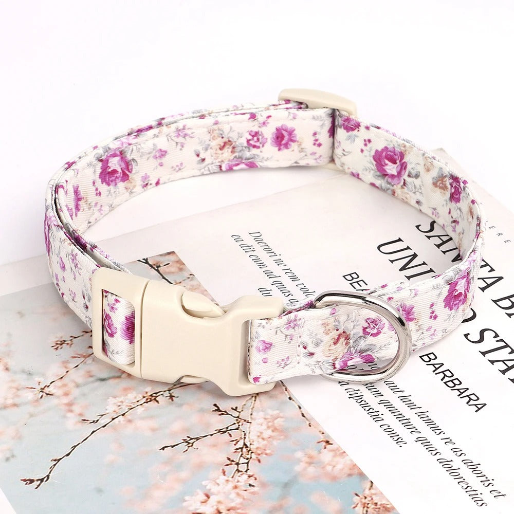 collier-chien-floral-blanc-rose
