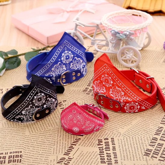 Collier Bandana noir rouge bleu motif style mandala blanc