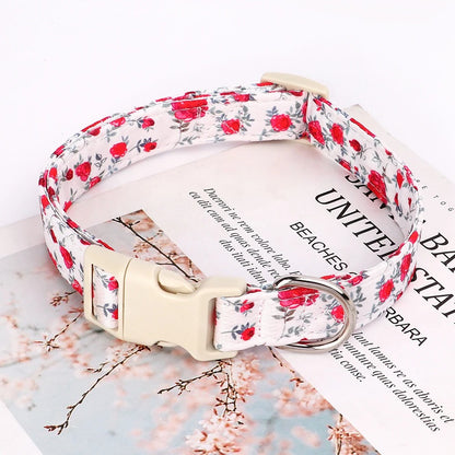 collier-chien-floral-blanc-rose