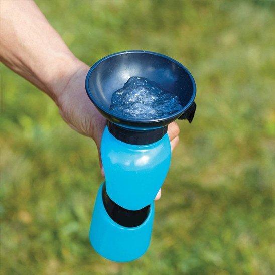 Gourde eau chien bleue contenance 500 ml