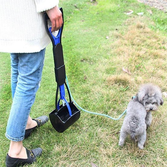 ramasse crotte pour chien pelle design bleu et noir