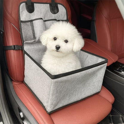Siege auto chien​ PawCuddle bichon en voyage