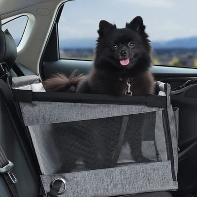 Siege auto pour chien ZenTravel sptiz noir en voiture 